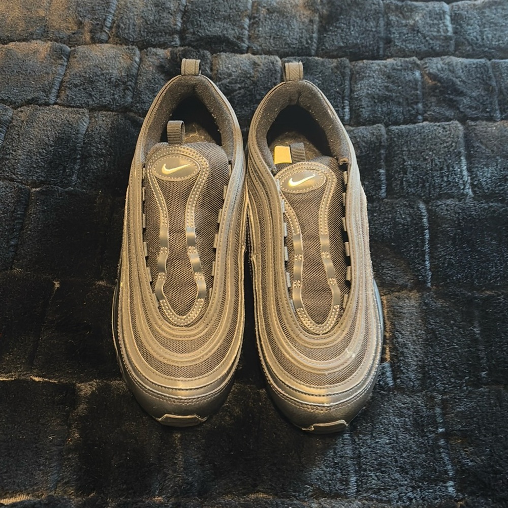 Air max 97' black on black